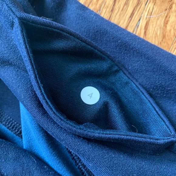 Lululemon Wunder Under Leggings - Picture 4 of 6